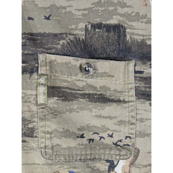 Columbia River Lodge Shirt Men's Medium Duck Hunt Camo Button Down Long Sleeve - Picture 5 of 7